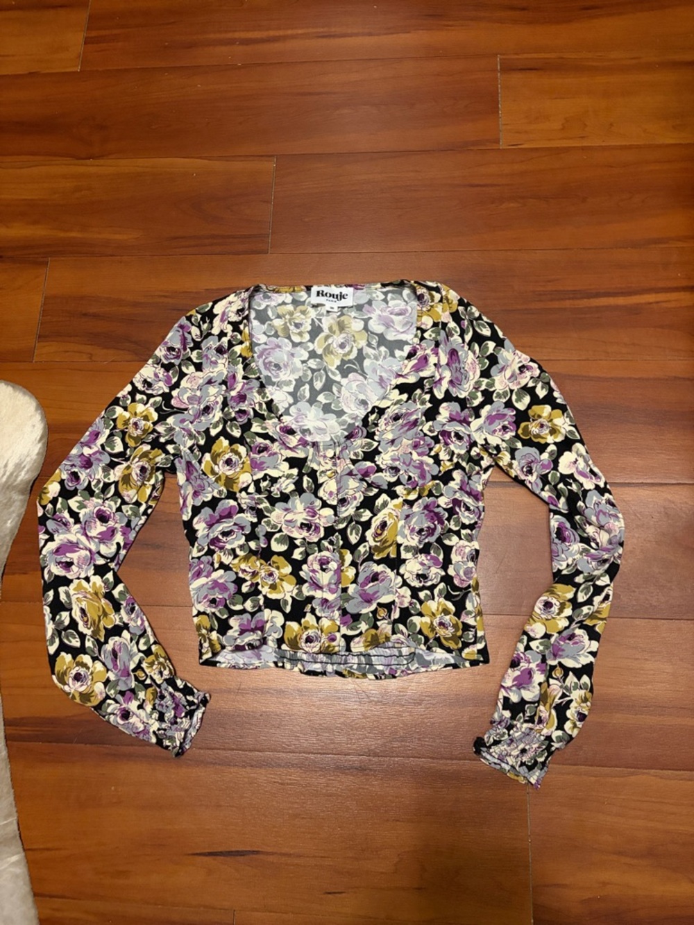 Rouje Black Floral V-Neck Long Sleeve Crop Top w/Purple and Yellow Flowers Sz 38